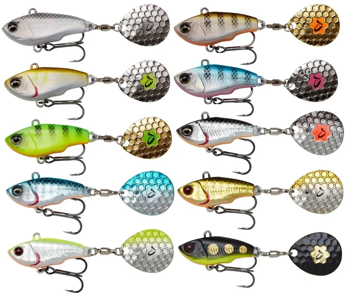 Savage Gear Fat Tail Spin sinkend – Jig Spinner 6.5cm / 12.5g / Dirty Roach