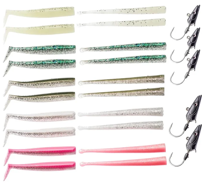 Savage Gear Sandeel Kit – Köderset 20 Gummifische + 5 Jighaken